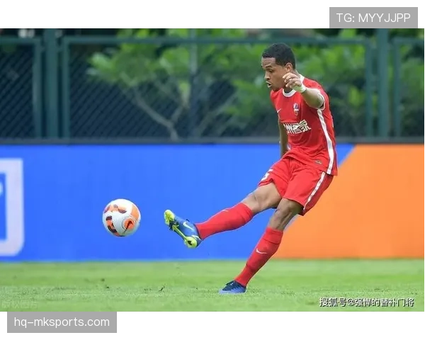 帕纳辛纳科斯点球大战心理素质过硬，门将成关键先生