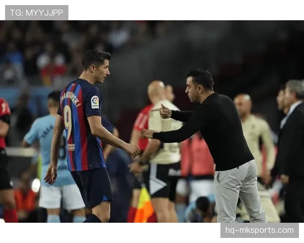 塞维利亚主帅详解换人逻辑 伤病与战术考量双重影响